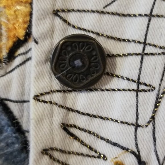 CHICO'S Floral Embroidered Colorful Button Up Denim Jacket Womens Size 2 - Picture 4 of 5